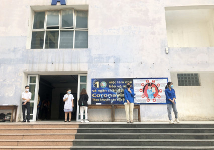 Đại học Tài nguyên và Môi trường Hà Nội đón sinh viên trở lại học tập sau nghỉ dịch Covid